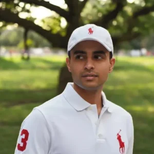 Conjunto Camiseta Blanca Big Rojo y Gorra Blanca Big Rojo