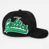 gorra negra celtics, logo celtics al lado (1)