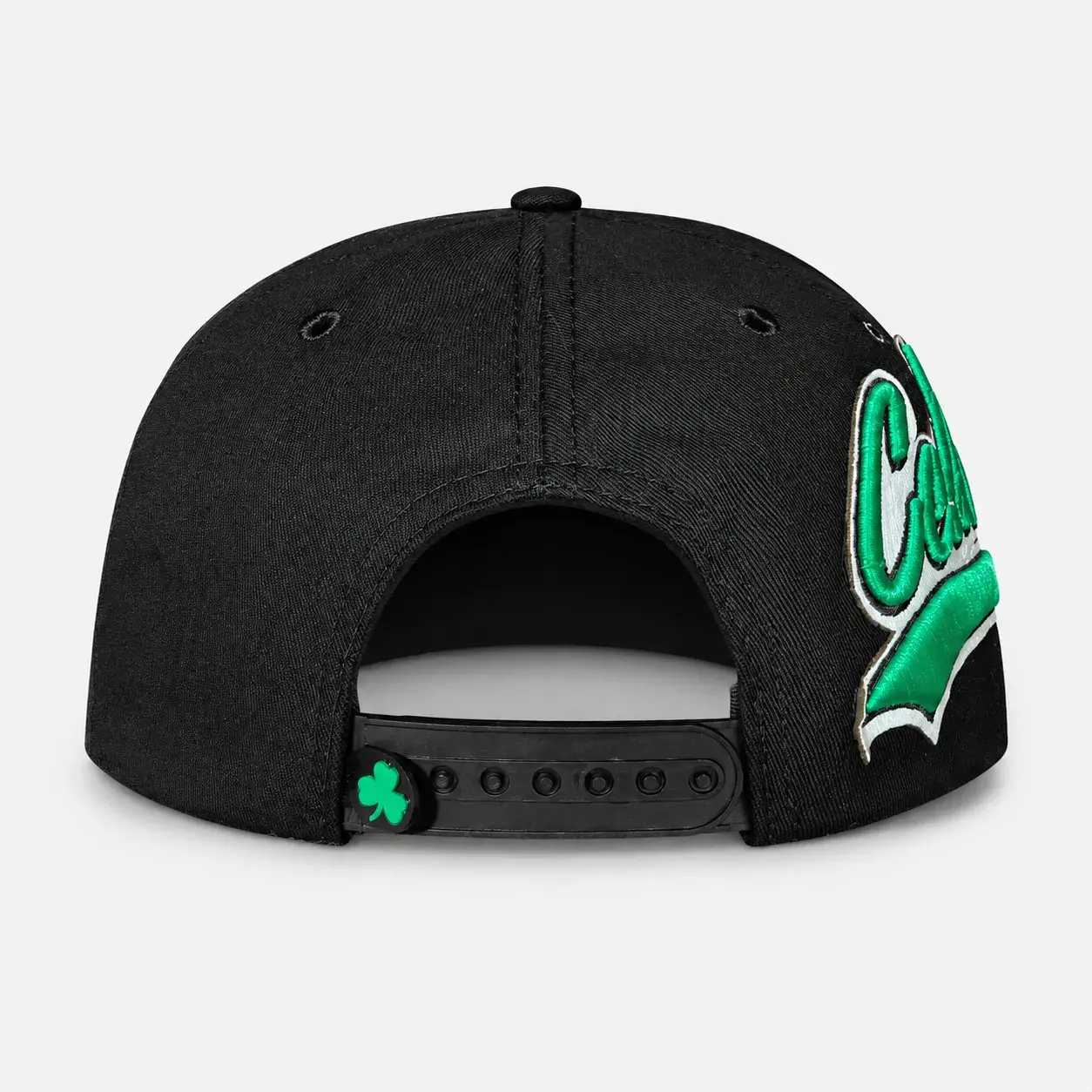 gorra negra celtics, logo celtics al lado (14)